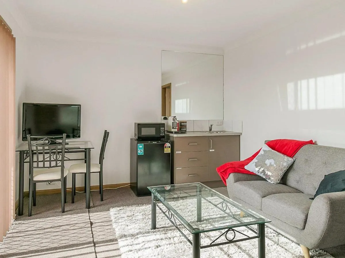 Yarramundi Retreat *