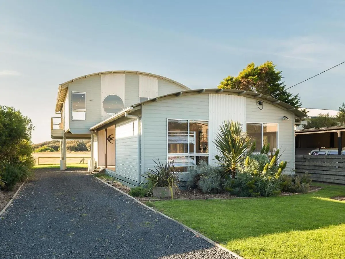 Holiday home Riptide At