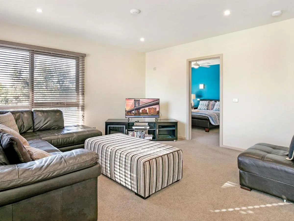 Broadwater By The Bay Holiday home