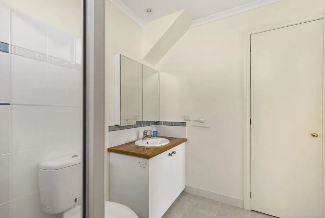 Phillip Island Boat Ramp - Adorable 1 Bed For Singles, Couples, Small Family Apartment Cowes