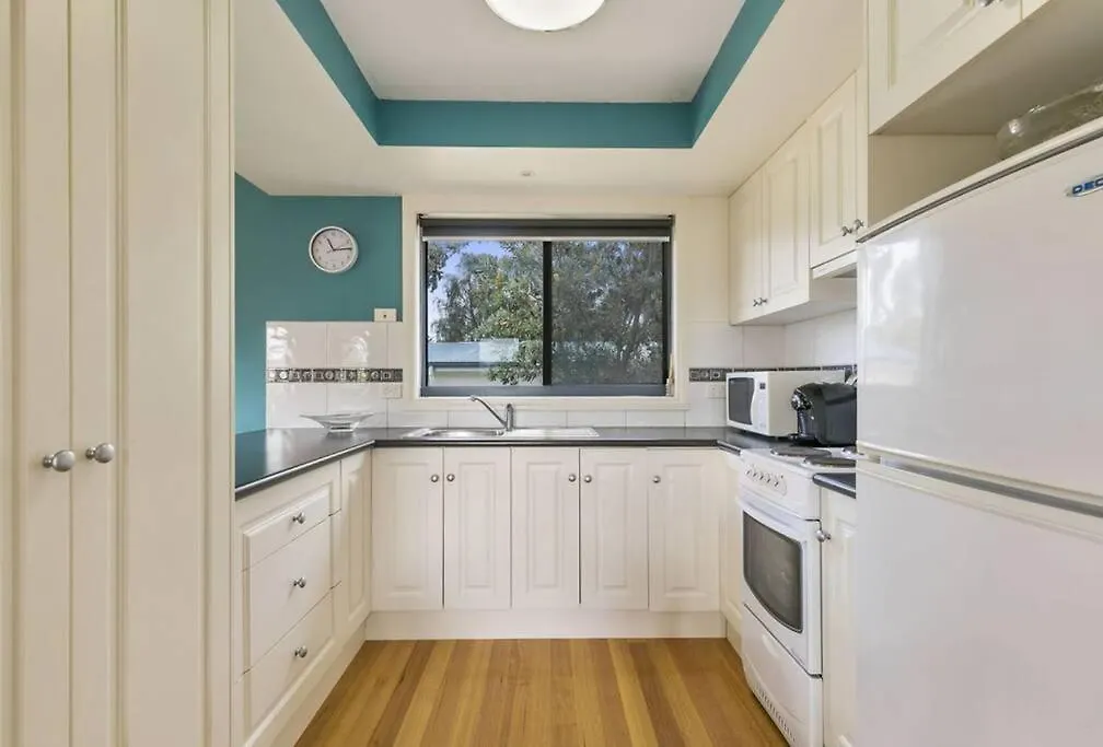 Phillip Island Time - Large With Self-contained Sleeps 11 Holiday home