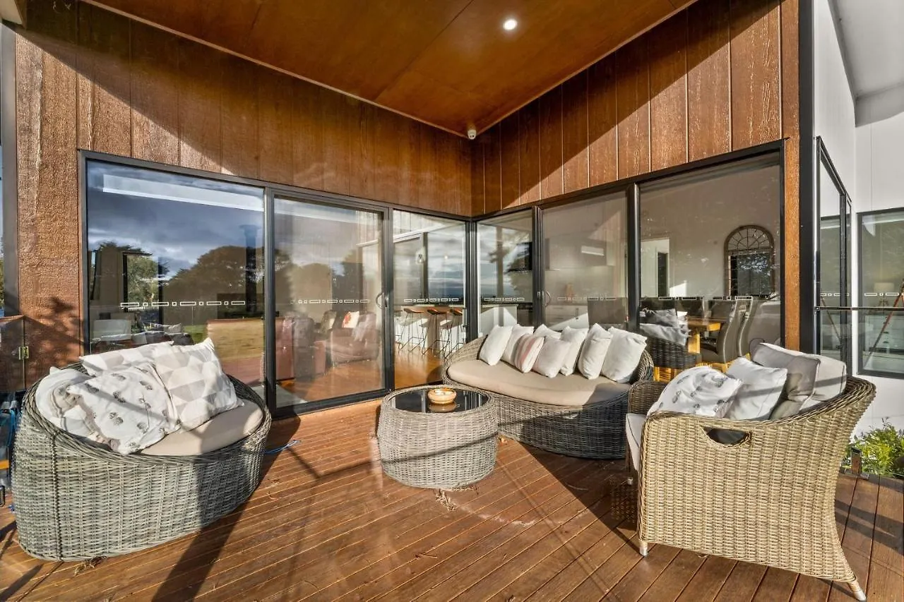 Castlebay Wimbledon Heights