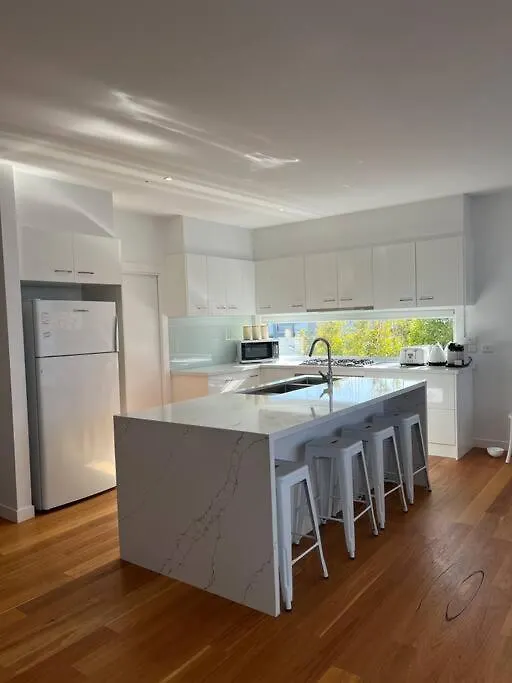Smiths Retreat - Surfers Heaven Freewifi Holiday home *