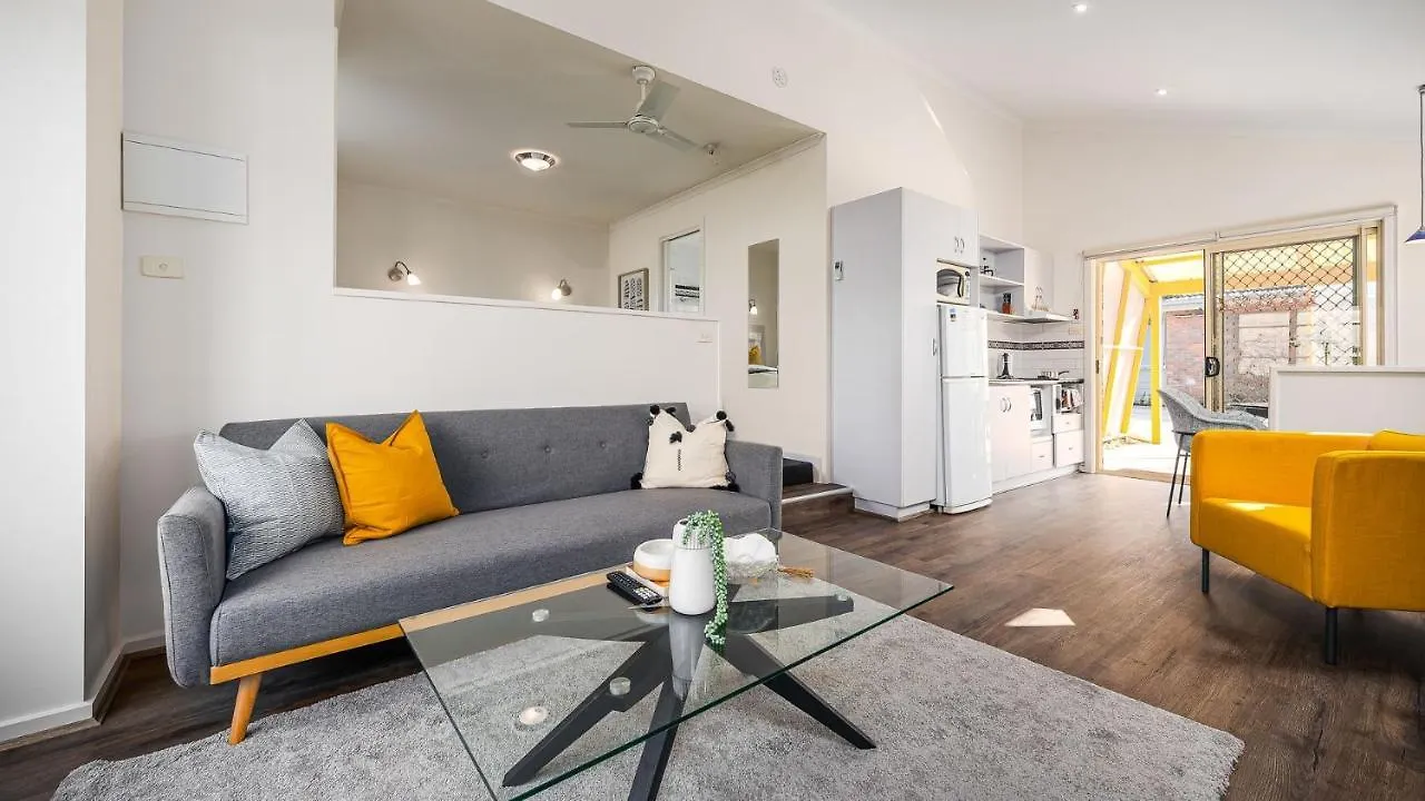 Sunshine Retreat 5 Holiday home *