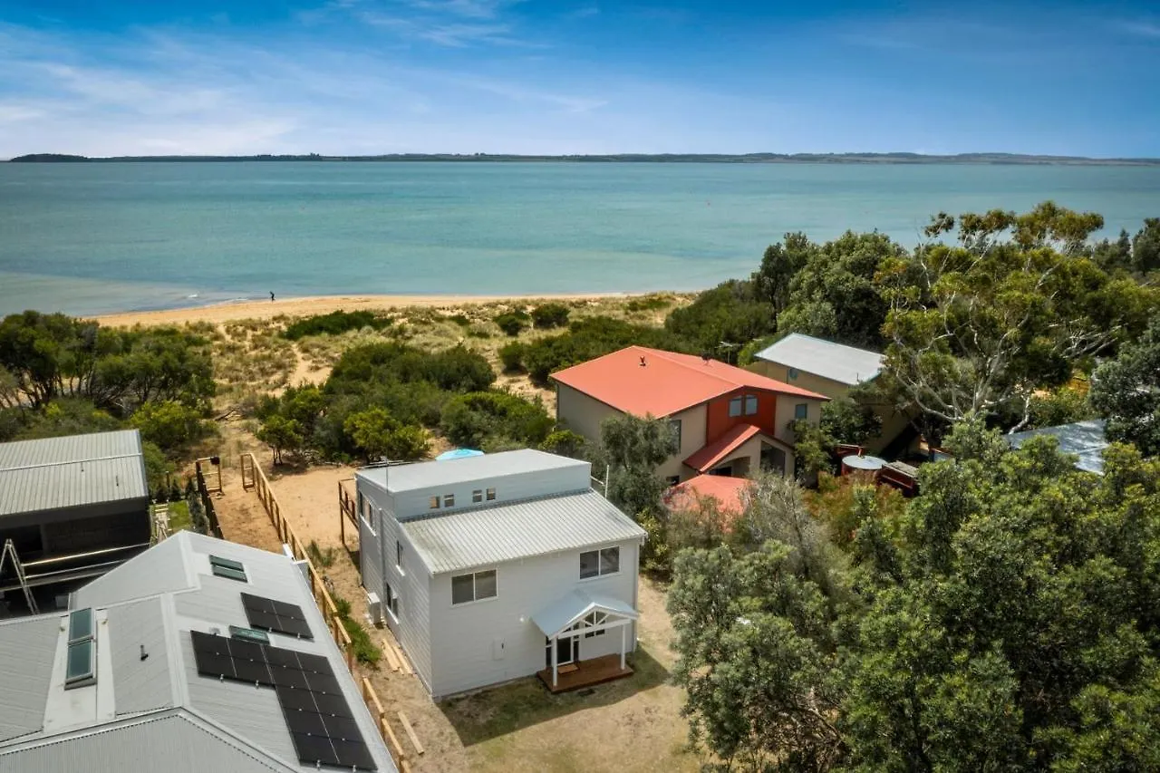 Silvertide Retreat Holiday home