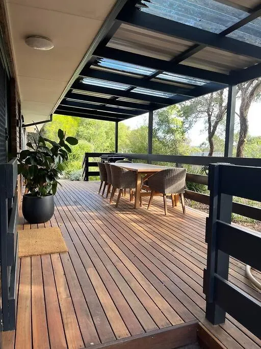 Casa Rossi - Coastal Gem Only 300 Metres From The Beautiful Red Rocks - Cowes, Phillip Island Holiday home