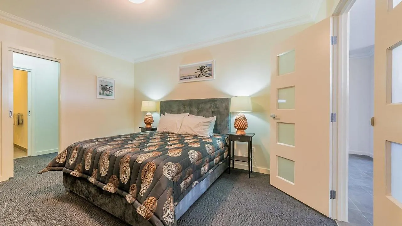Διαμέρισμα 3-83 Thompson Avenue, *