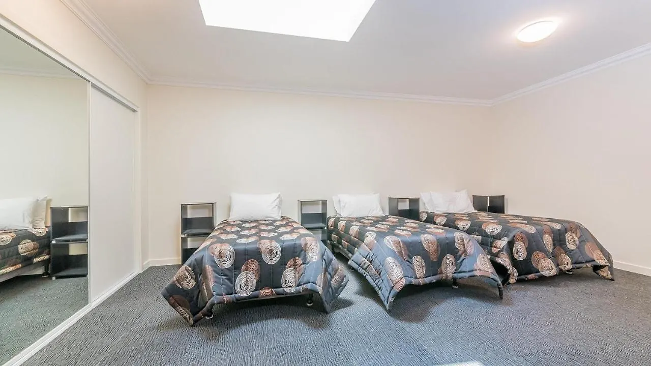 2-83 Thompson Avenue, *