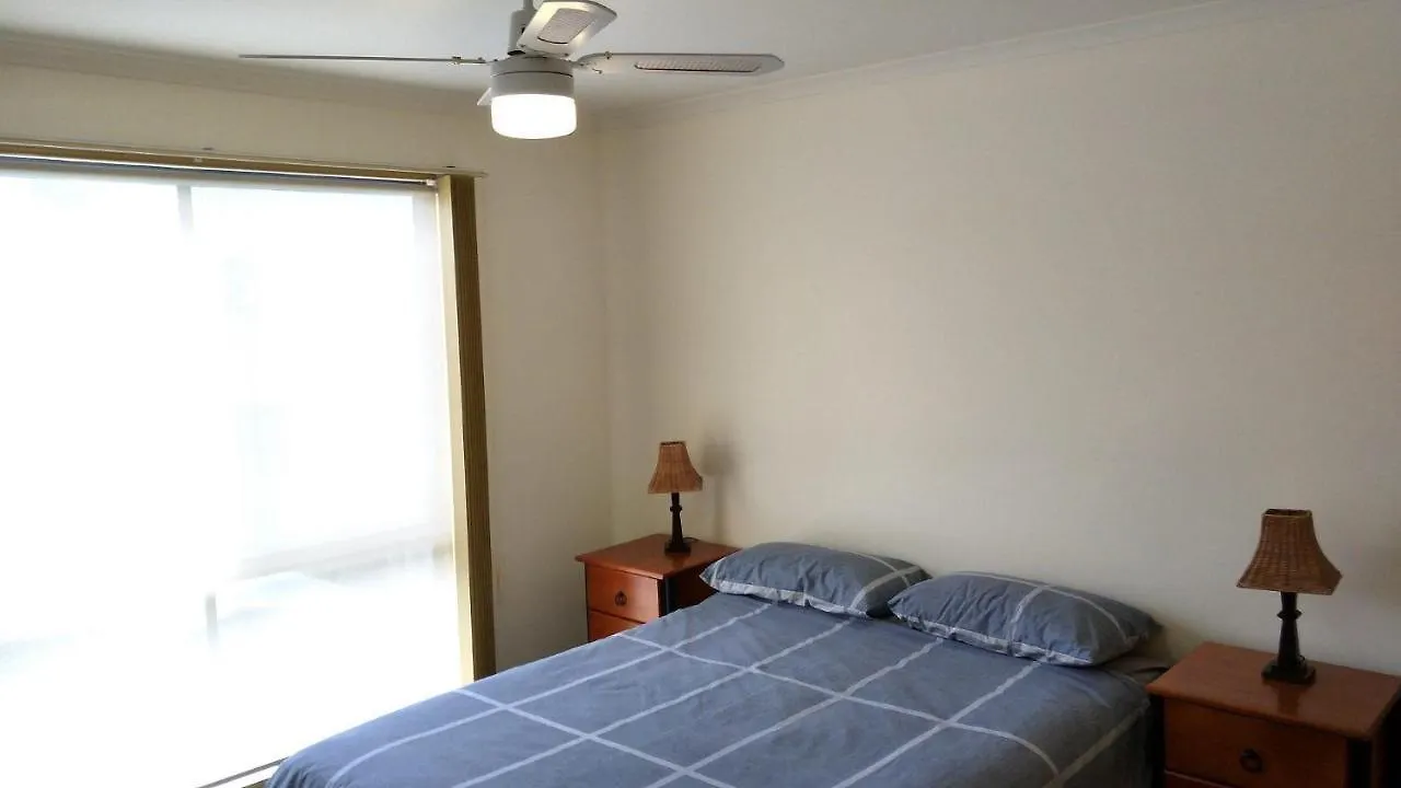 7 Matthew Court, Holiday home