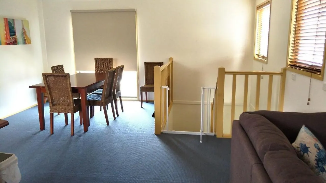 7 Matthew Court, Holiday home