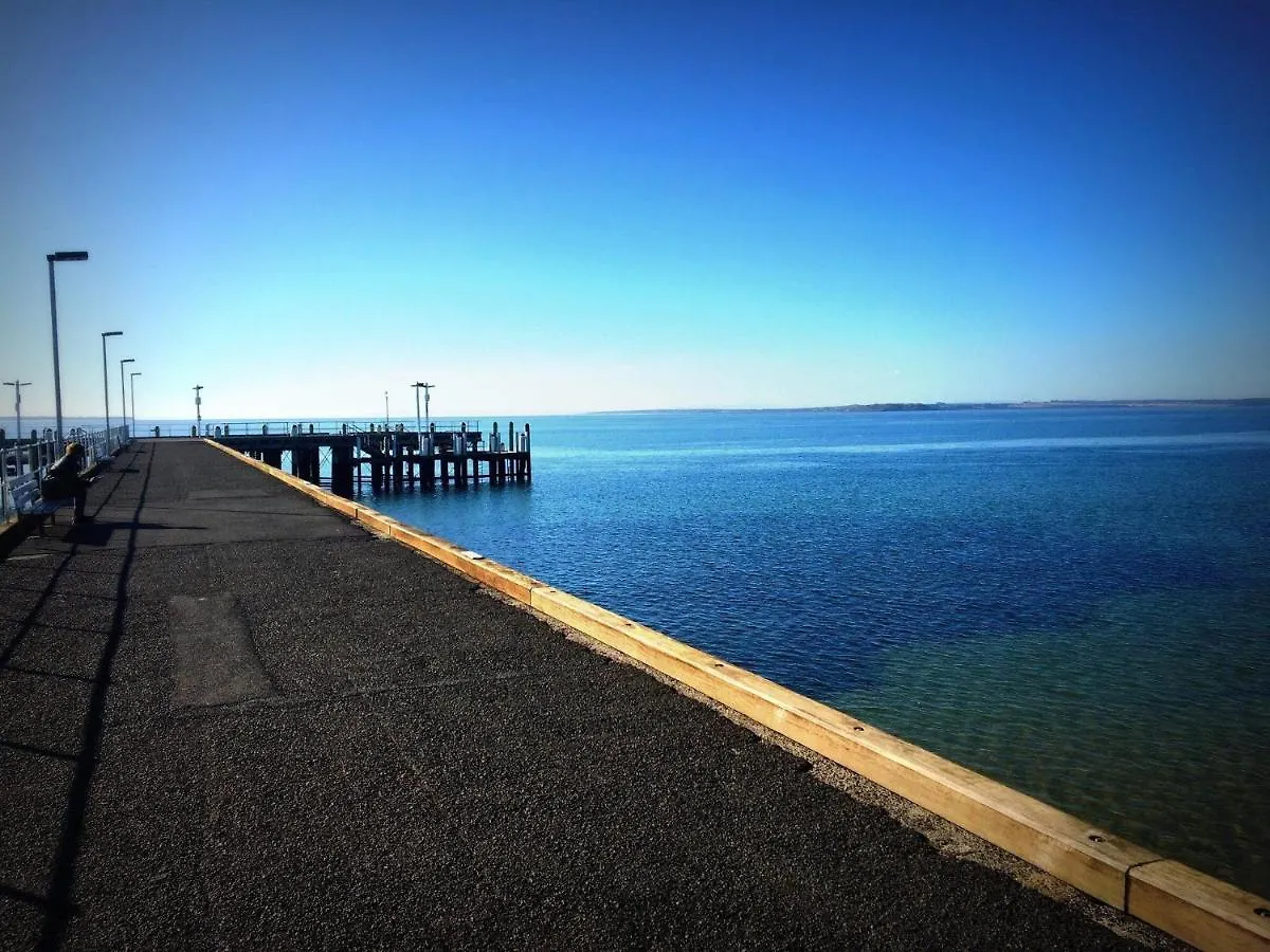 2-83 Thompson Avenue, Apartment Cowes