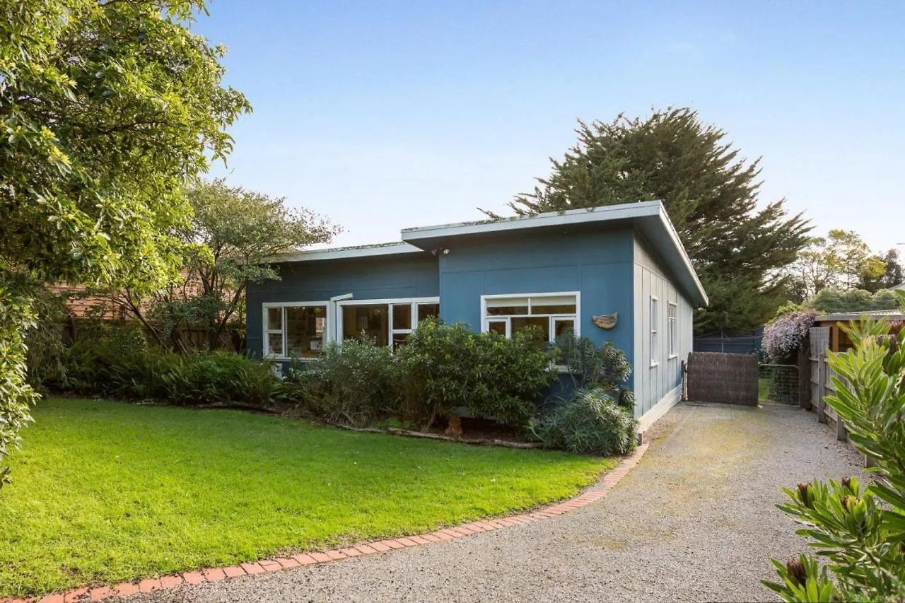 13 Heyley Avenue * Ventnor