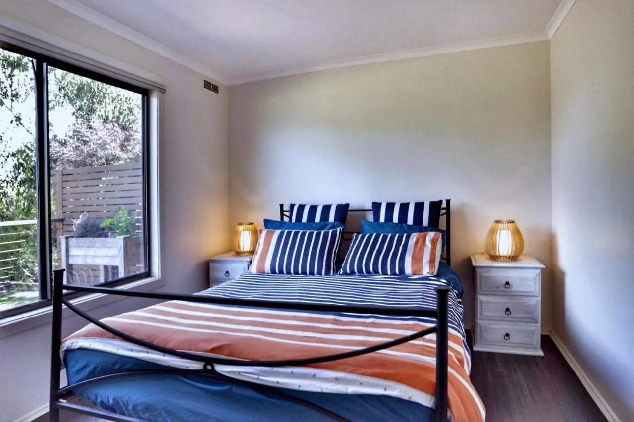 18 Gilmore Street Smiths Holiday home