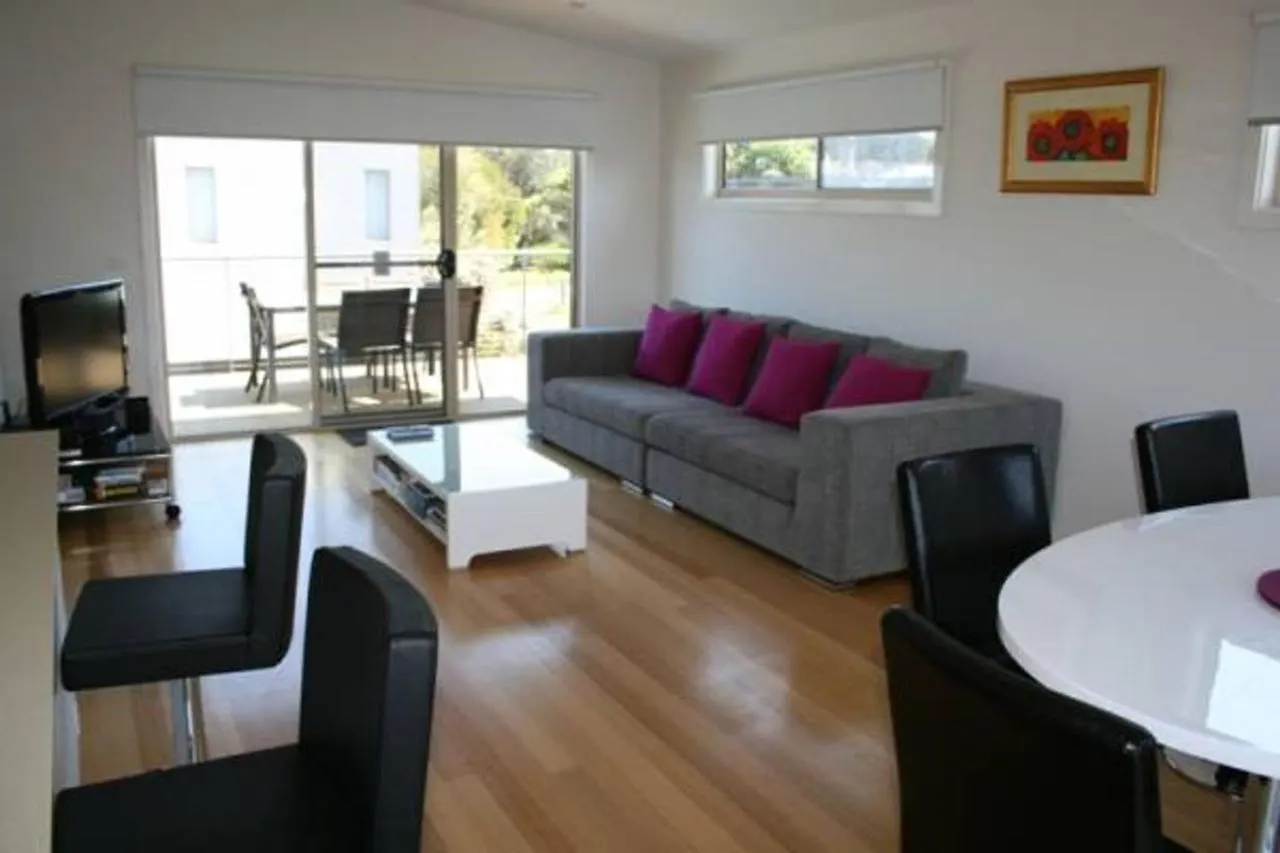 Unit 2 At 49 Barramundi Avenue Smiths *