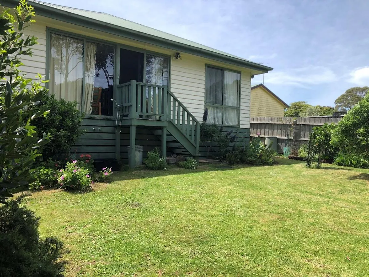 Glyndon Beachside Getaway Holiday home Ventnor