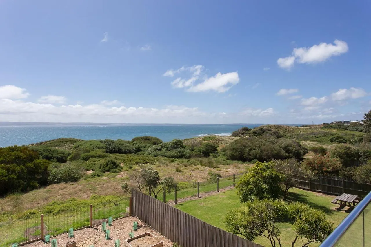 Holiday home 32 Cadogan Ave *