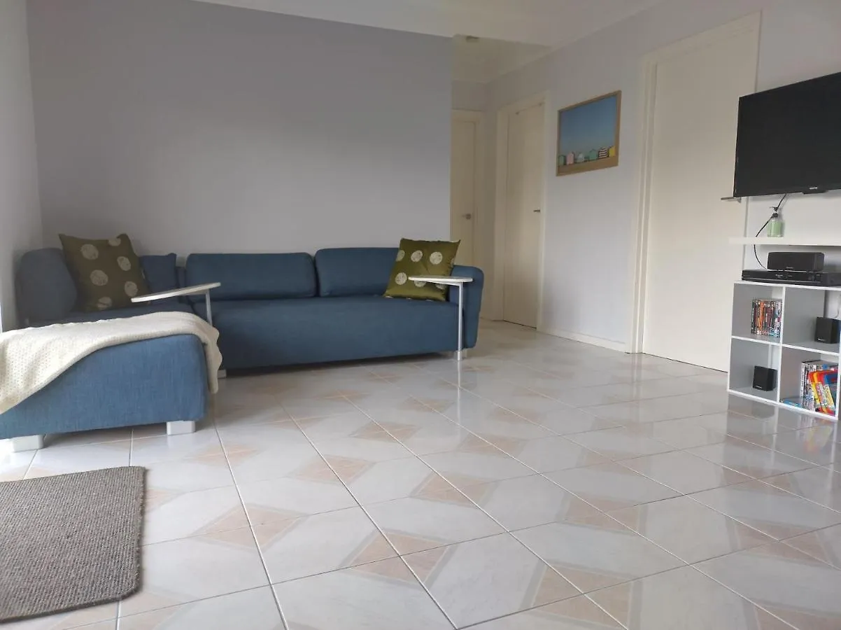 32 Albany Road, Cowes