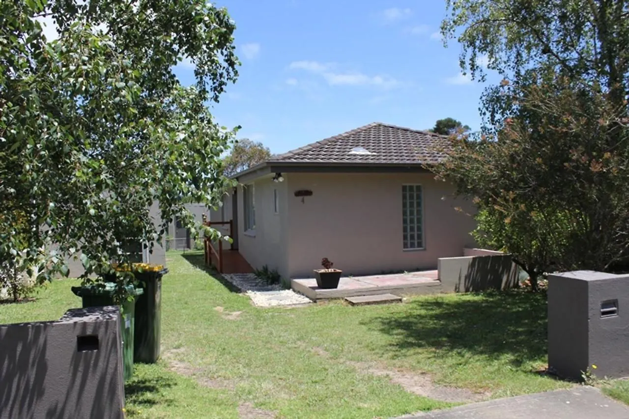 4 Roydon Road