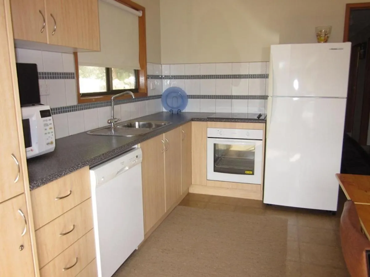 41 Beachcomber Avenue *