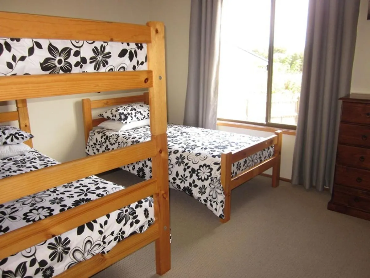41 Beachcomber Avenue Smiths Beach