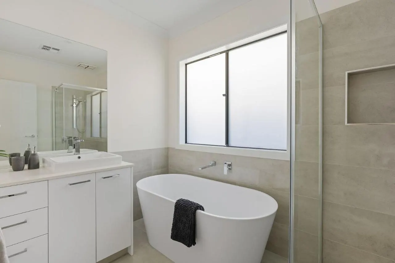 Ocean Breeze On Douglas Holiday home