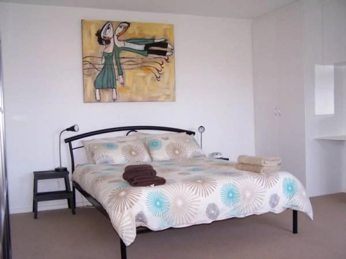 Holiday home 24 Dover Street Sunderland Bay