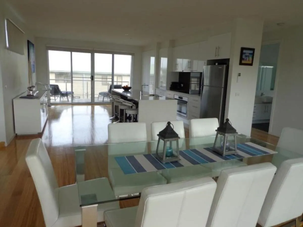 Holiday home 7 Salmon Row Smiths *