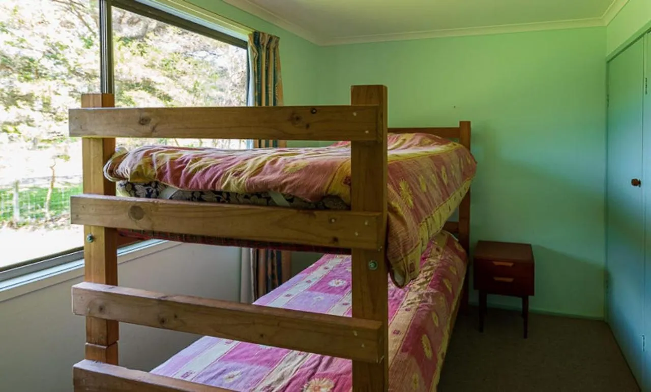 Holiday home 6 Kirra Avenue