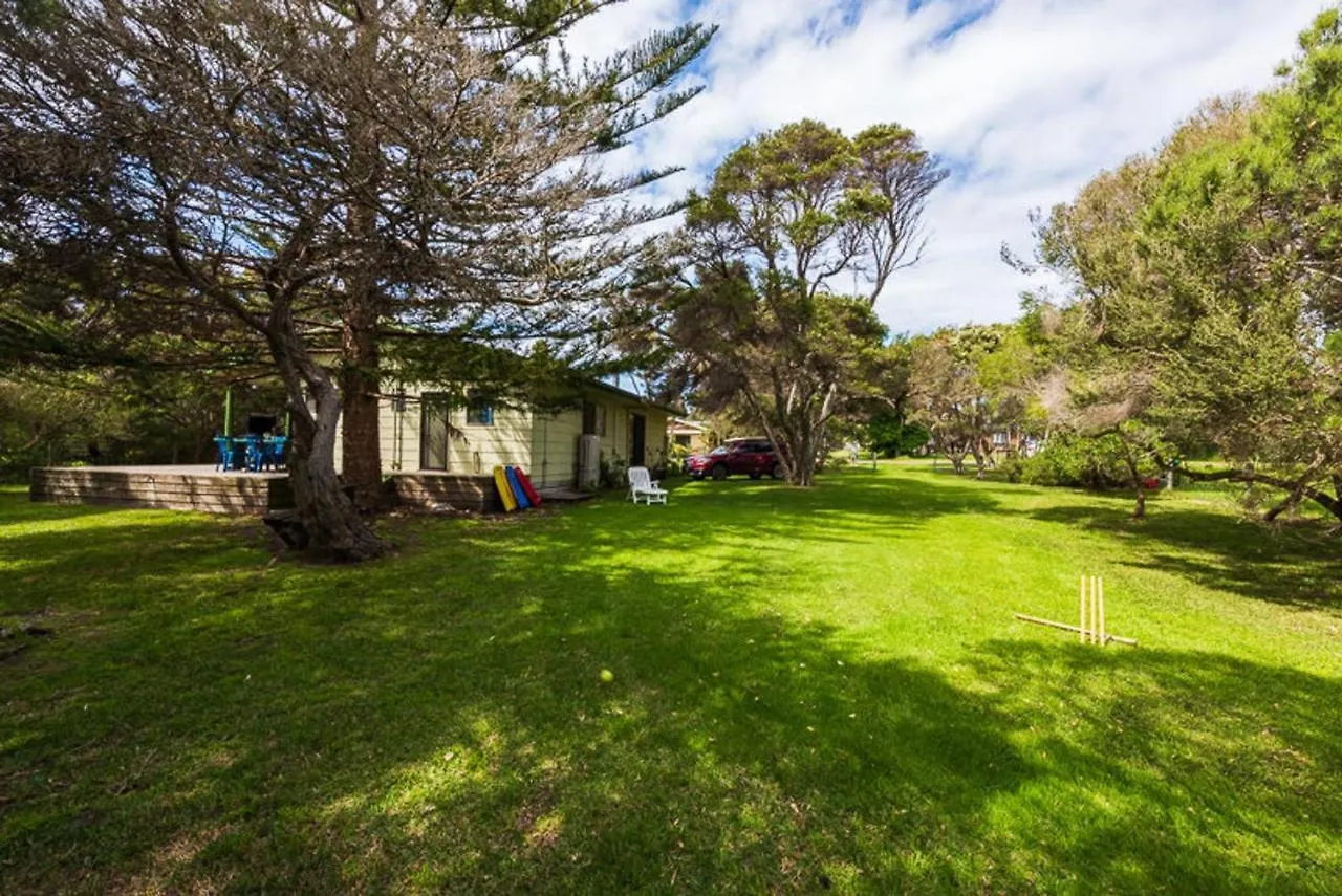 6 Kirra Avenue Holiday home