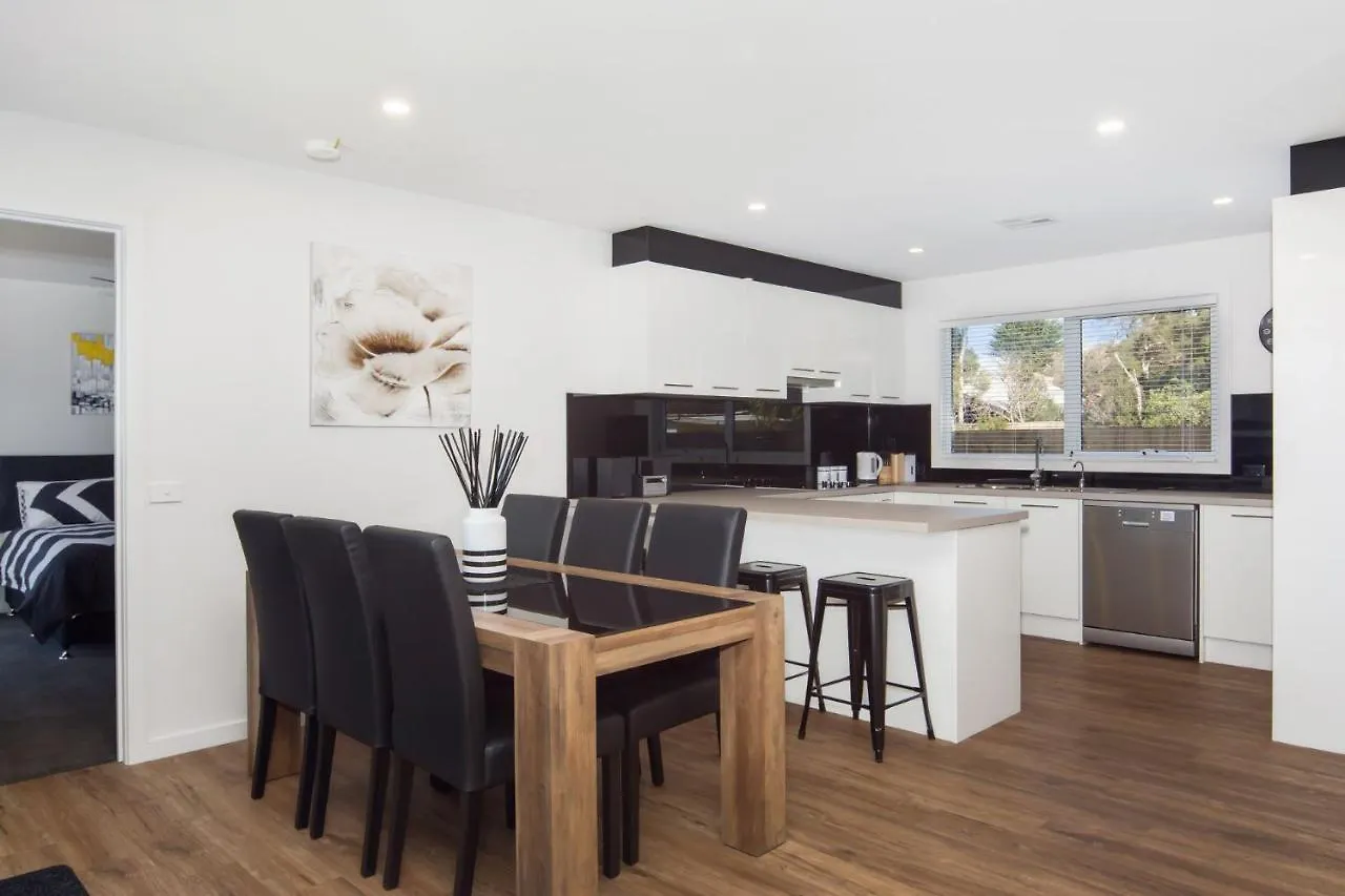 Opulence On Steele Holiday home *