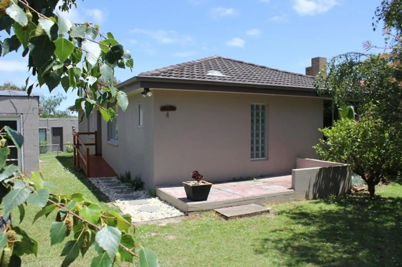 Holiday home 4 Roydon Road *