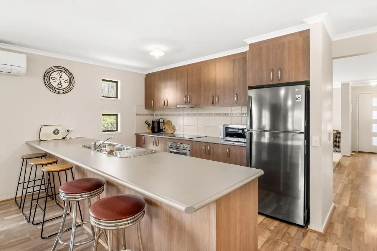 Holiday home 3 Plover St, *