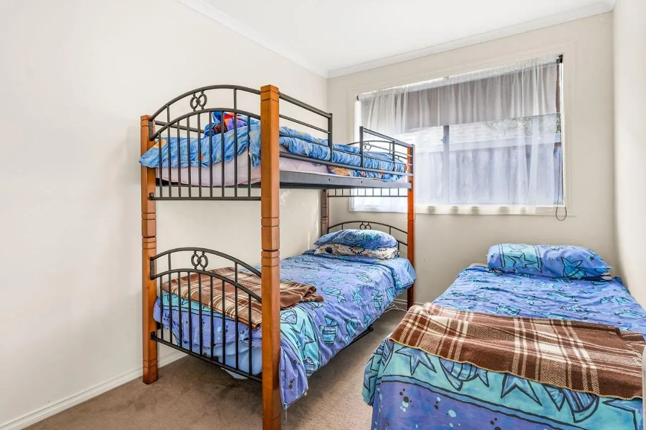 9 Kingfisher Way, Holiday home Cowes