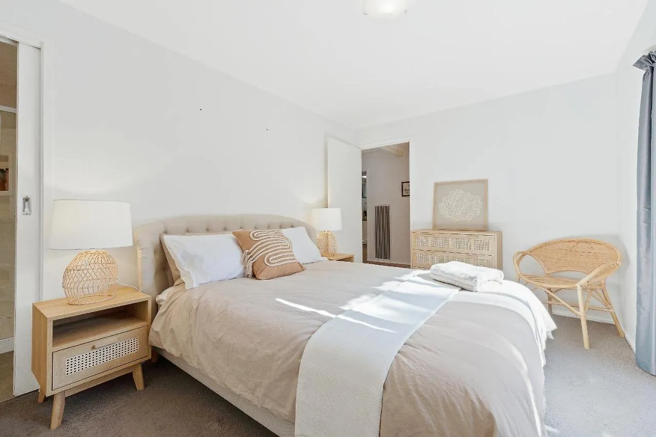 Escape Away By Ready Set - Walk To The Holiday home Cowes