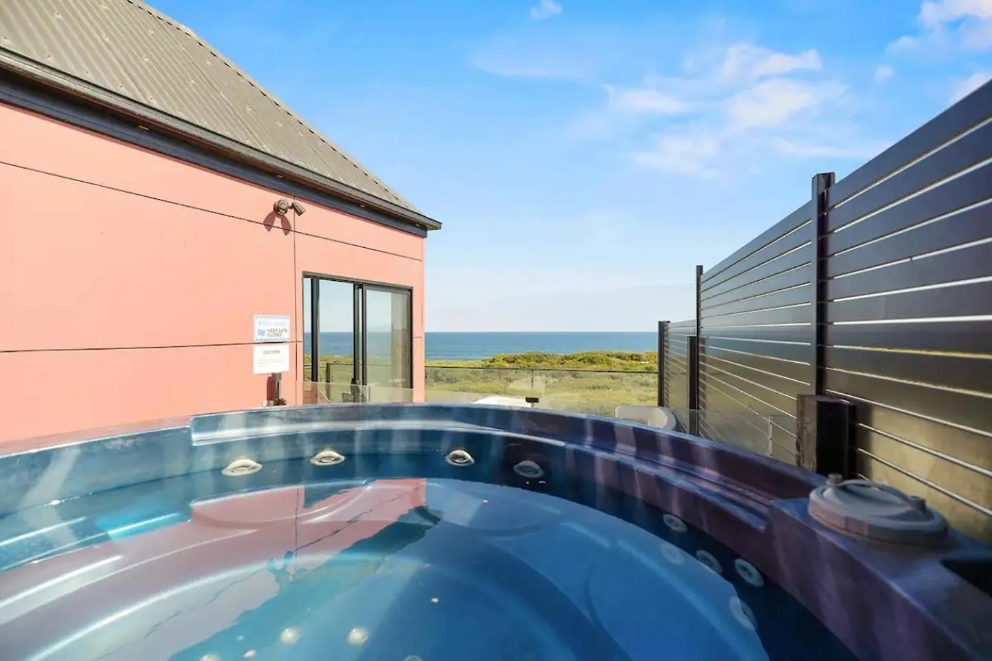 Holiday home Amazing Views By Ready Set Surf Beach