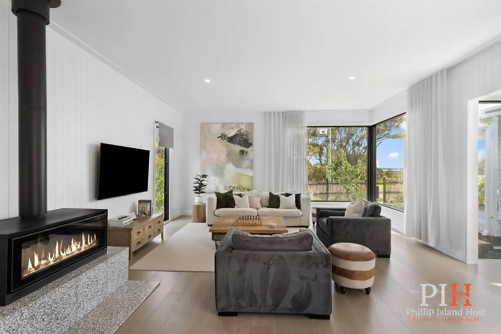 Charming 4 Bedroom Retreat Newhaven