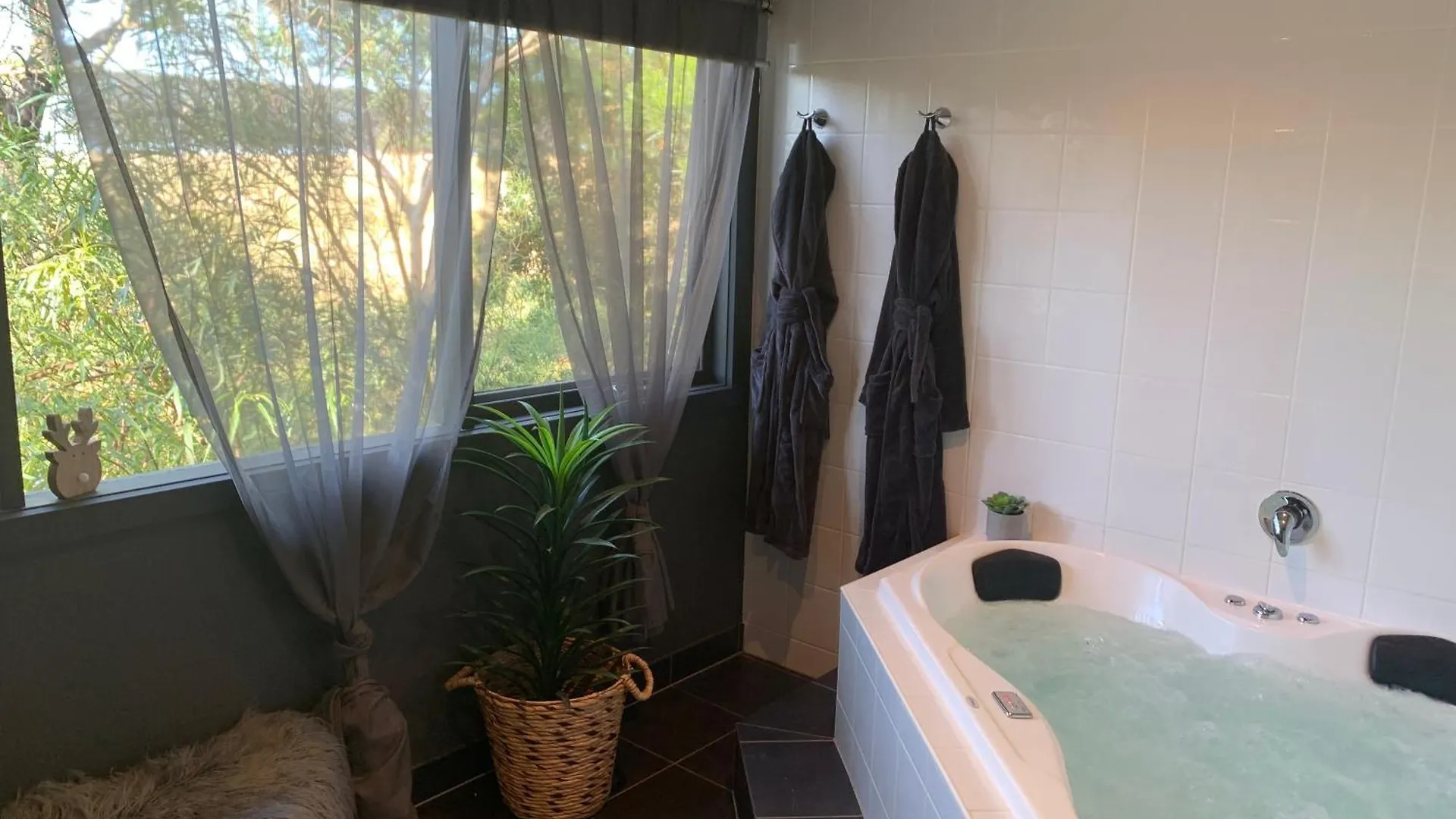 Couple's Luxury Retreat *