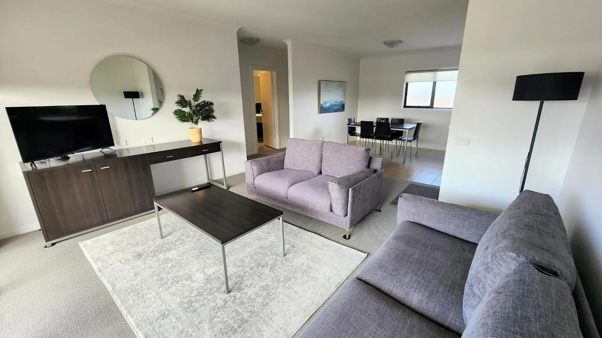 Oceanic On Thompson Apartment