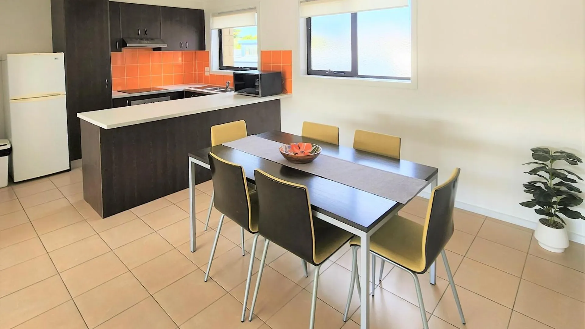 Oceanic On Thompson Apartman