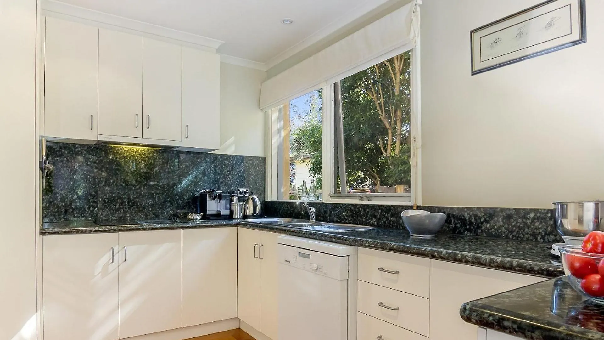 10 Broadwater Crt, Holiday home