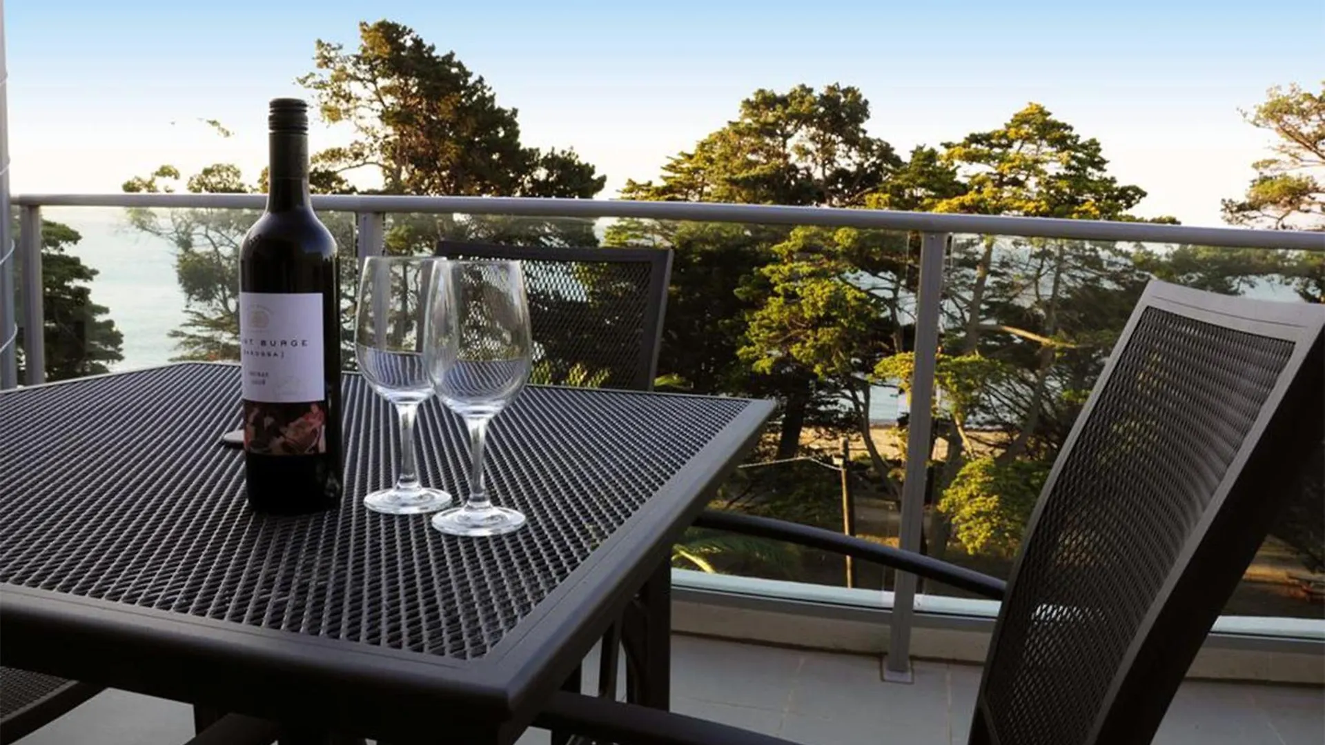 Apartment Ocean View Penthouse By Ready Set Cowes