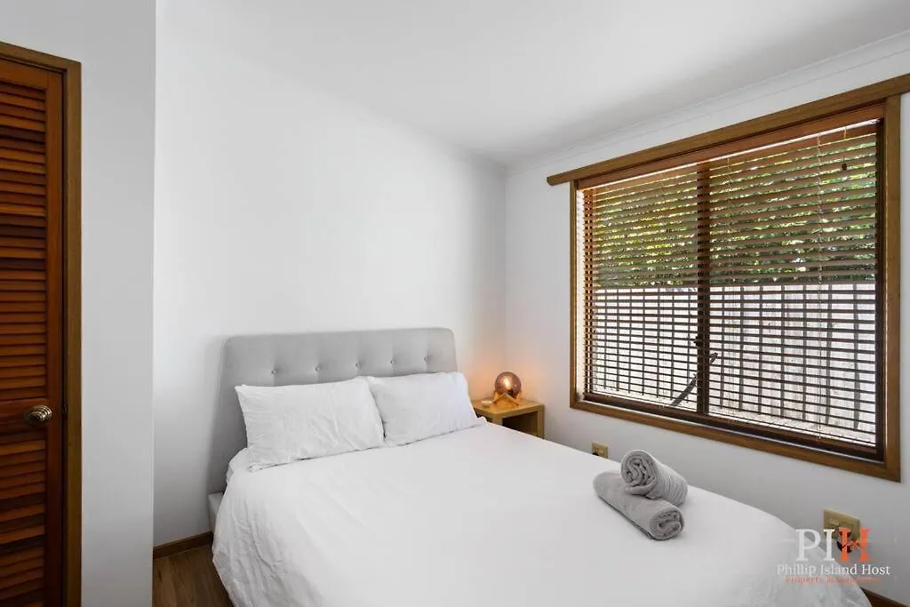 Private Gate To Sleeps 10 * Cowes