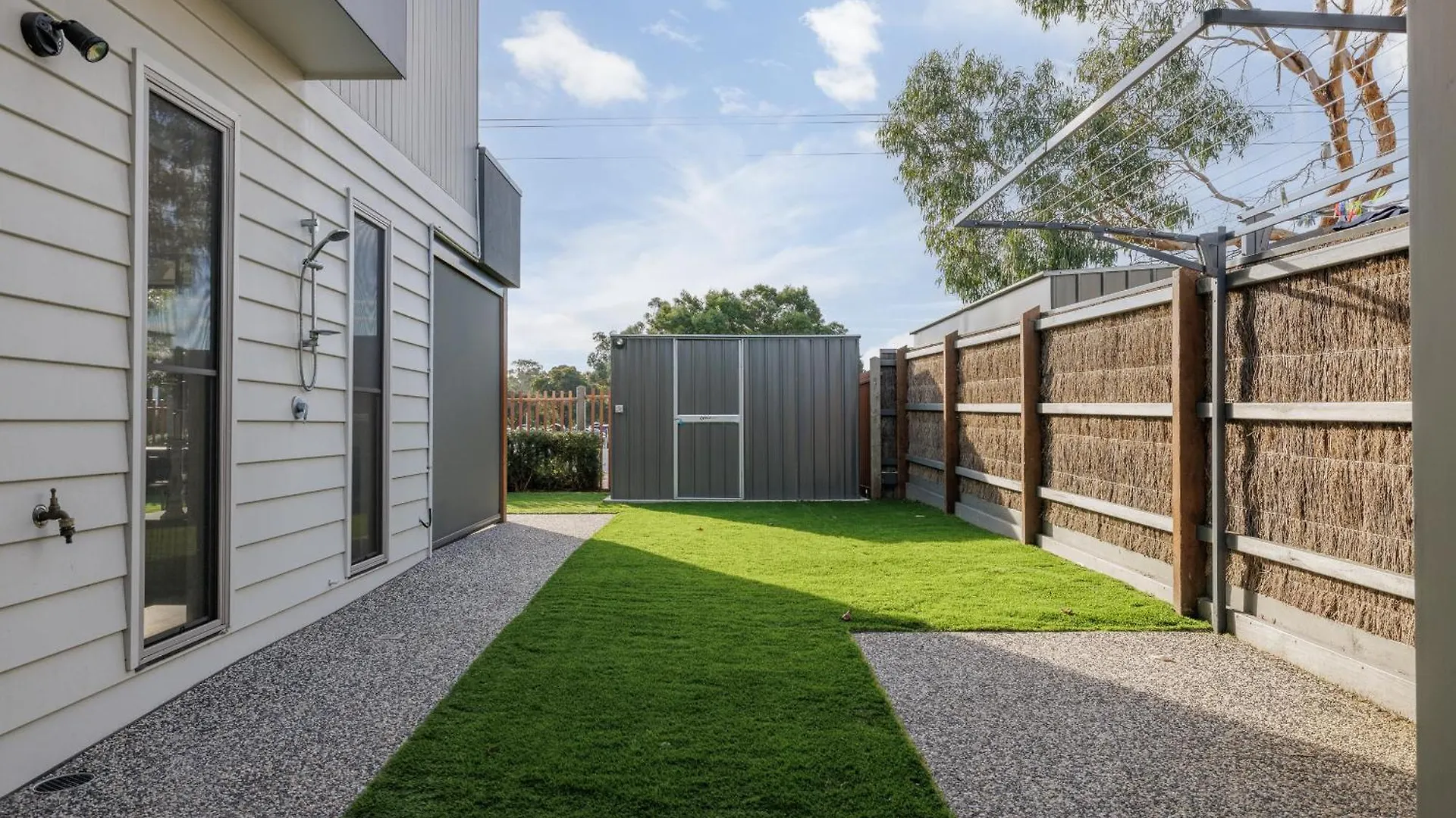Birchwood Cowes, Pool & Tennis In Complex