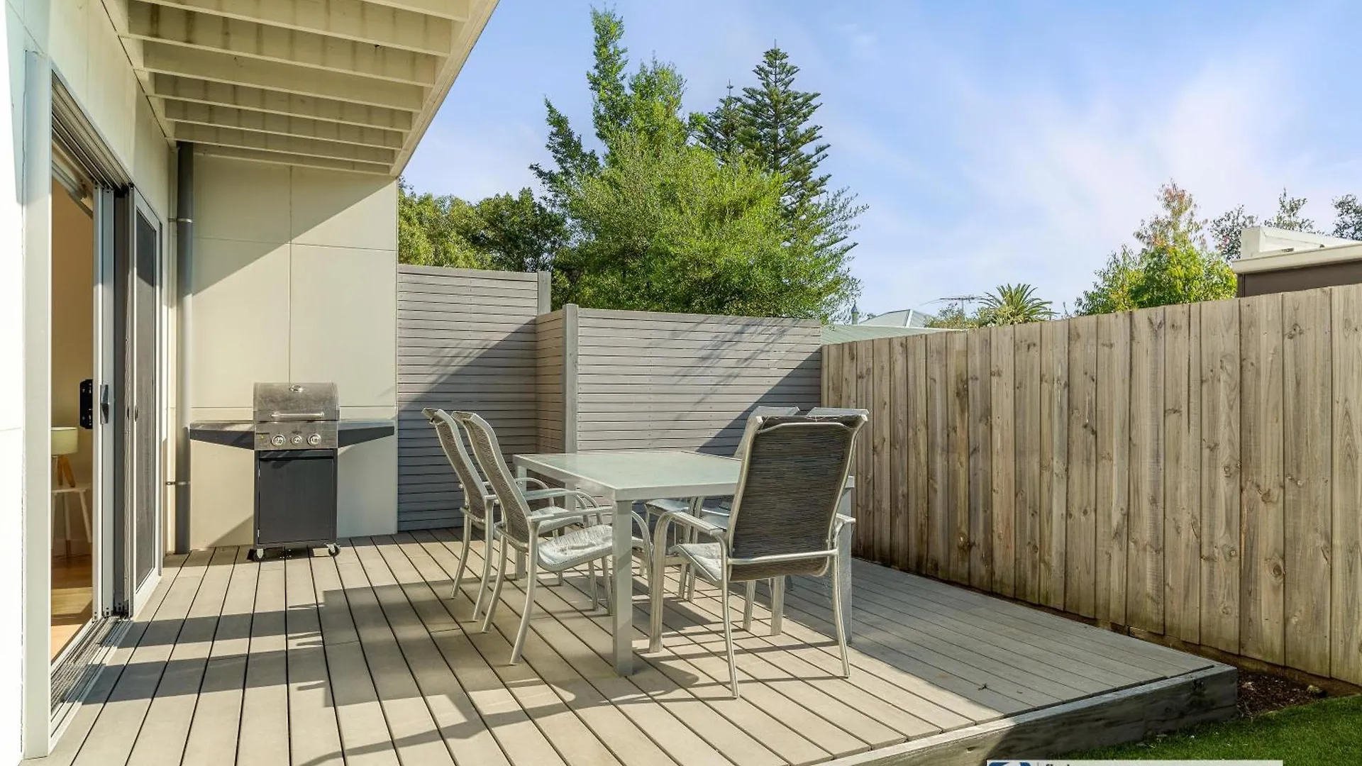 4-6 Broughton Ave, * Cowes