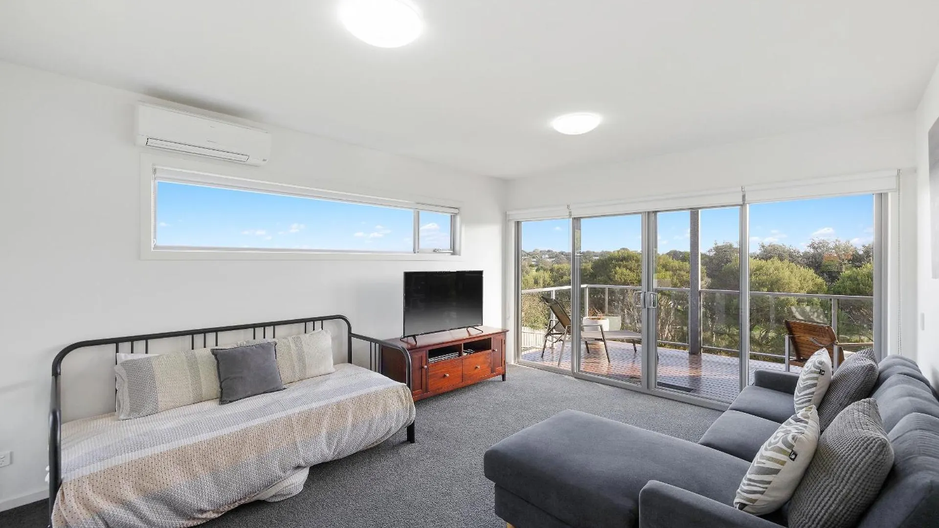 Holiday home Saltwater Breeze Retreat