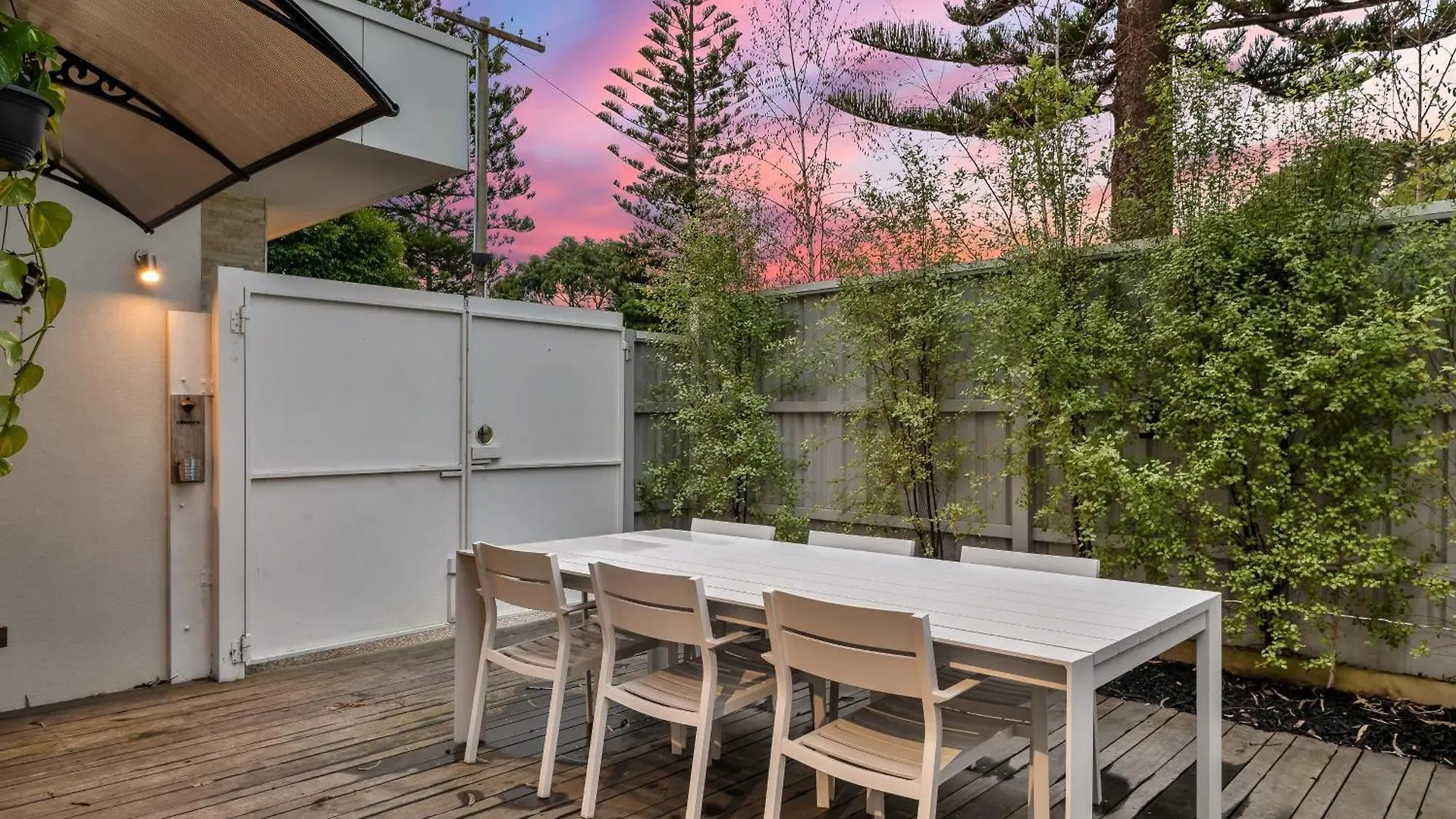Chic Coastal Retreat 3 Bdr Close To Holiday home *