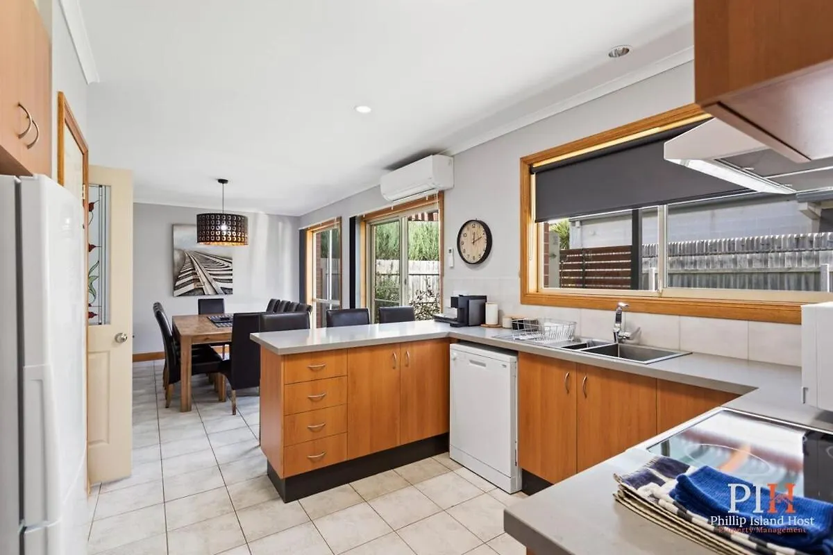 Private Family Near North-facing Tatil Evi Cowes