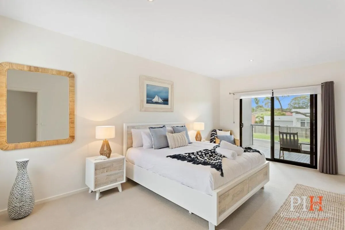 Holiday home Shearwater Close To *