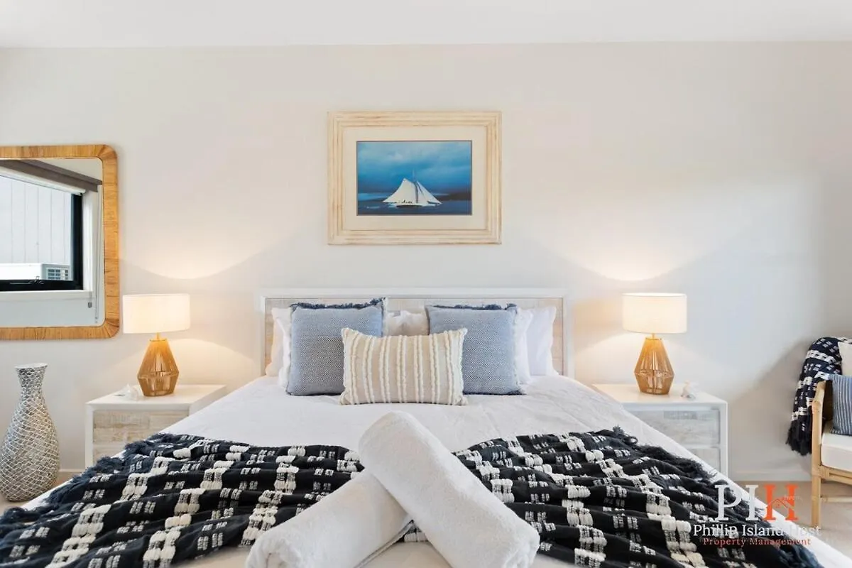 Holiday home Shearwater Close To Cowes