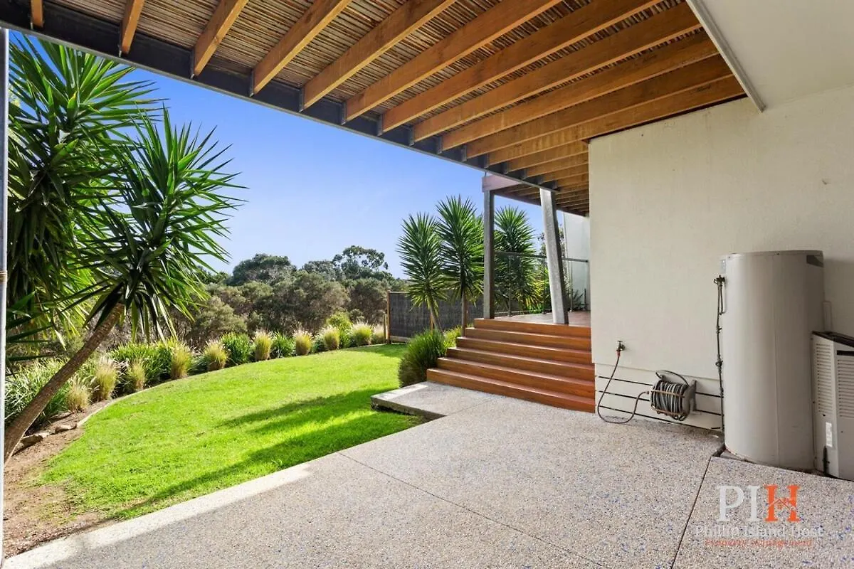 Isola Golf Course Views Holiday home